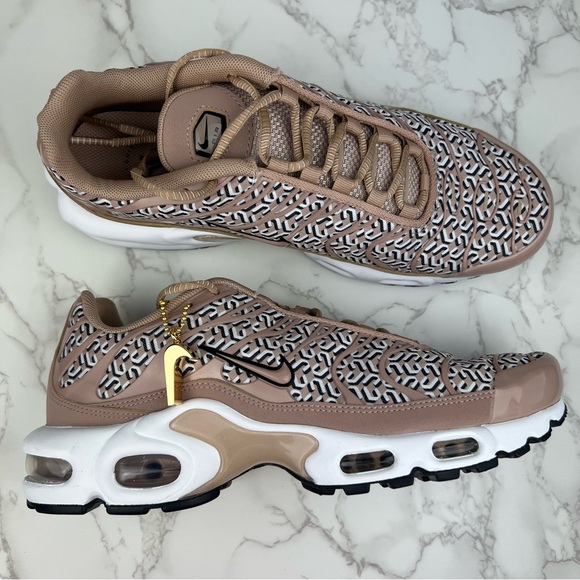 Nike Air Max Plus ✨ - Picture 12 of 15